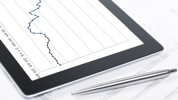 Tablet mit Diagramm